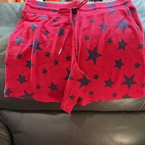 Belle by Kim gravel red and blue star waffle knit 7 in inseam shorts